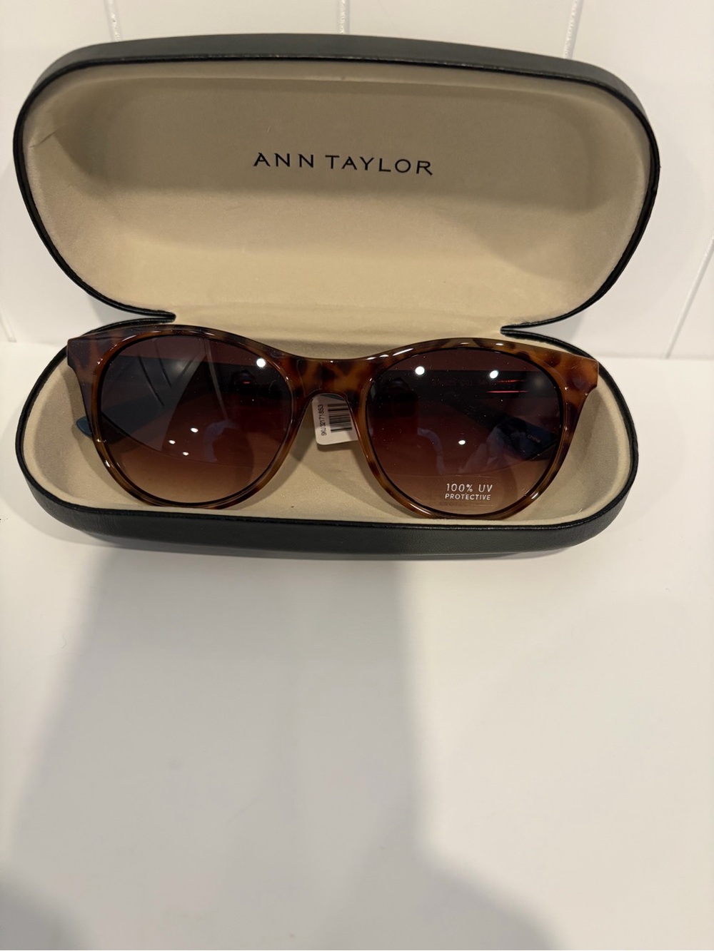Ann Taylor Tortoise Brown Gradient Lens Sunglasses